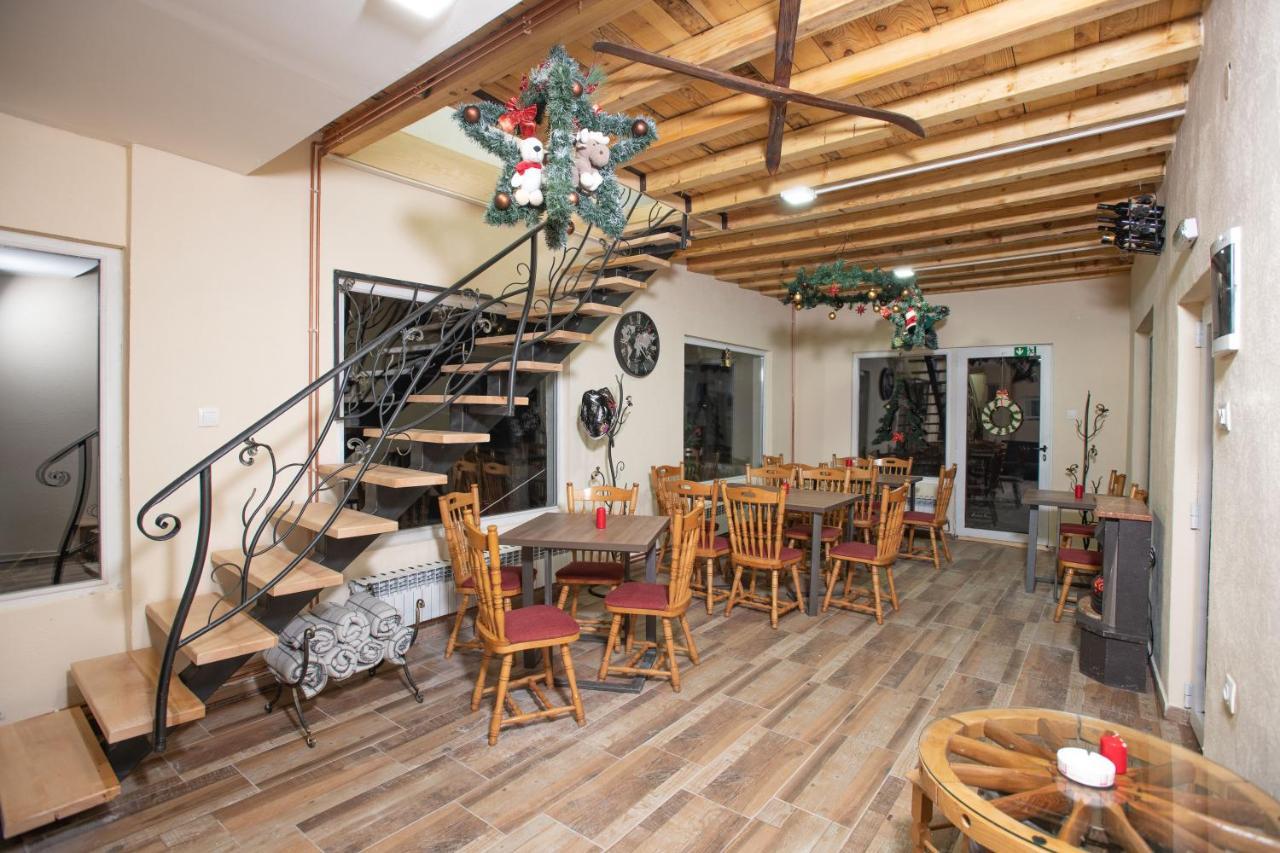 Apartmani Sp Jovanovic Crni Vrh 外观 照片