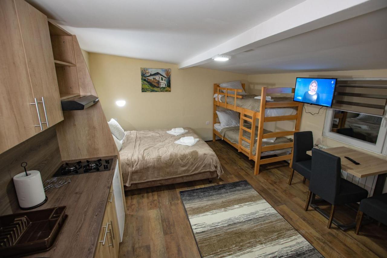 Apartmani Sp Jovanovic Crni Vrh 外观 照片