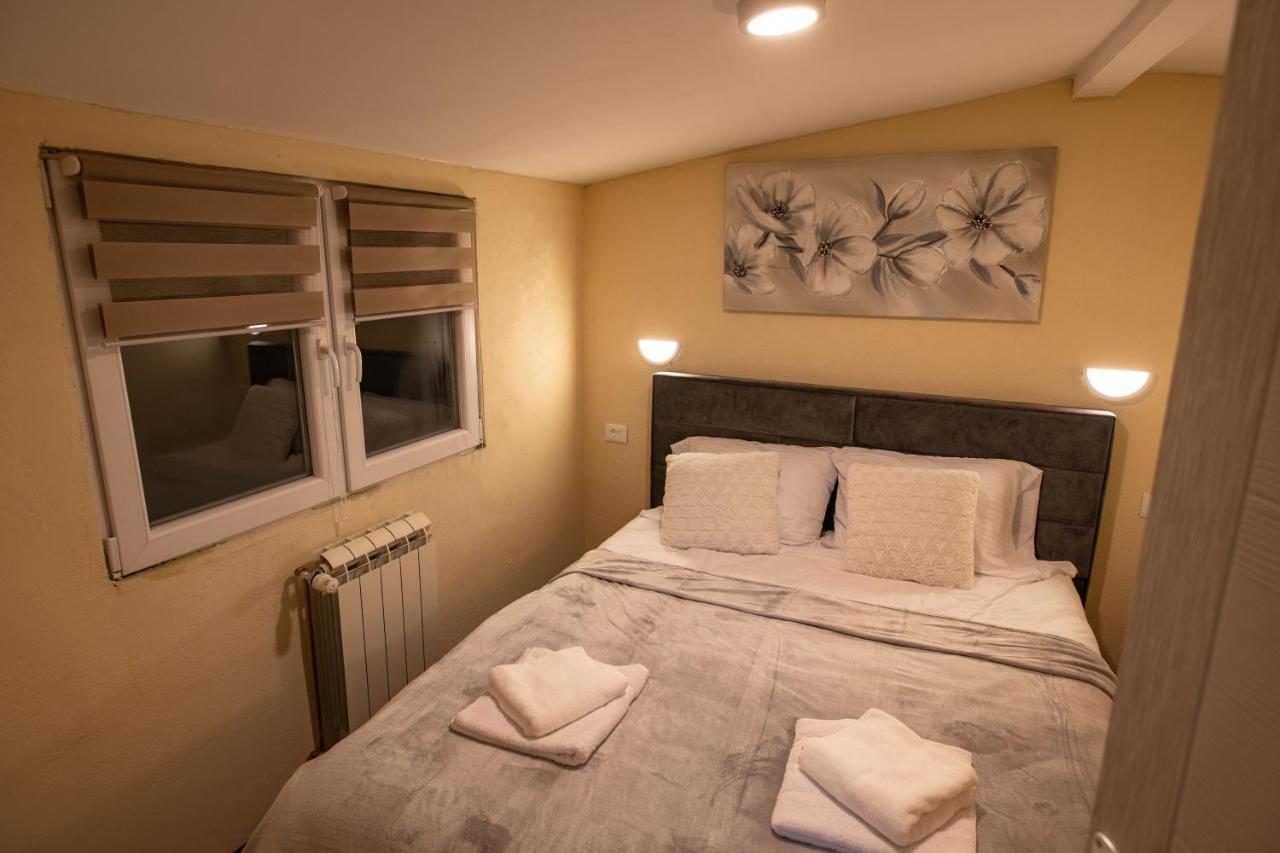 Apartmani Sp Jovanovic Crni Vrh 外观 照片